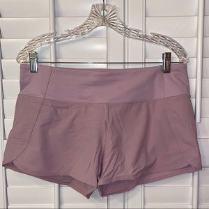 LULULEMON speed up 2.5 shorts